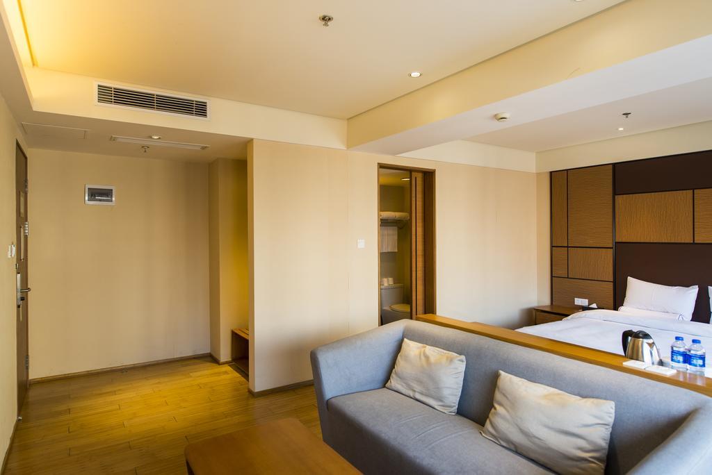 Ji Hotel Chengdu West Hi-Tech Zone Longhu Екстер'єр фото