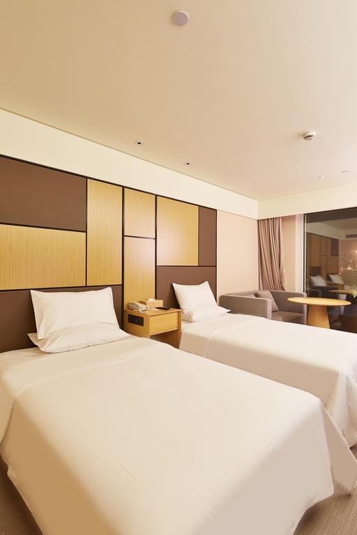 Ji Hotel Chengdu West Hi-Tech Zone Longhu Екстер'єр фото